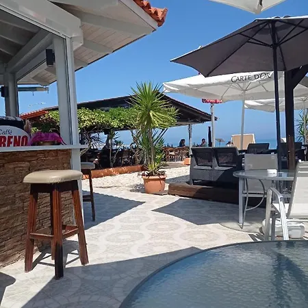 Lejlighedshotel Ninos On The Roda (Corfu)