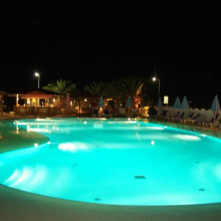 Lejlighedshotel Ninos On The Roda (Corfu)