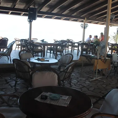 Lejlighedshotel Ninos On The 2*