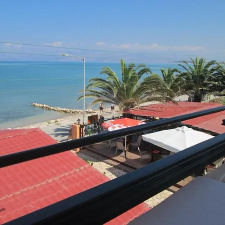 Lejlighedshotel Ninos On The Roda (Corfu)