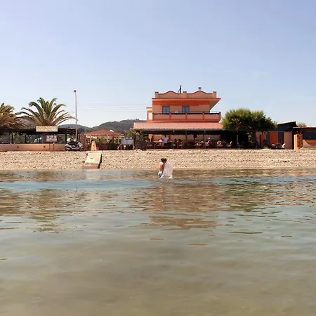 Lejlighedshotel Ninos On The